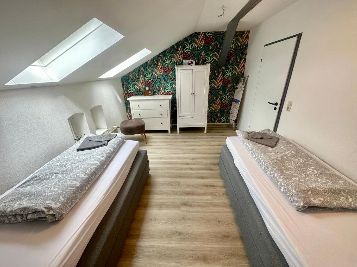 Apartment Zum Bunten Schmetterling Inkl. Parkplatz Erfurt Esterno foto