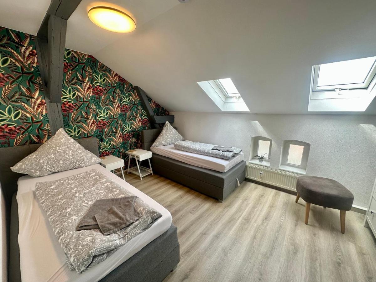 Apartment Zum Bunten Schmetterling Inkl. Parkplatz Erfurt Esterno foto